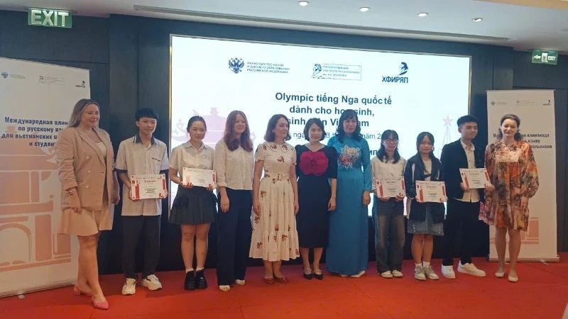 Sáu học sinh, sinh viên giành học bổng thực tập hè tại Nga
